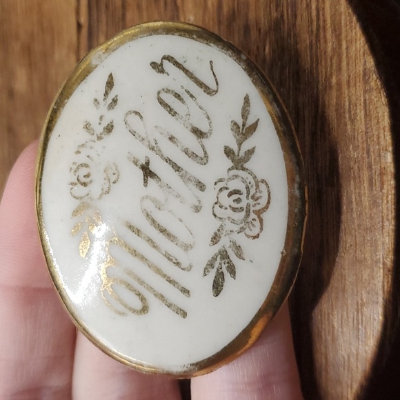 Vintage mother cabochon for crafters